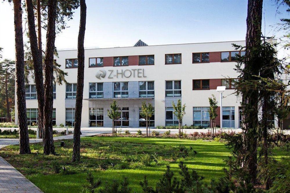 Z-Hotel Business & Spa أوتفوك المظهر الخارجي الصورة