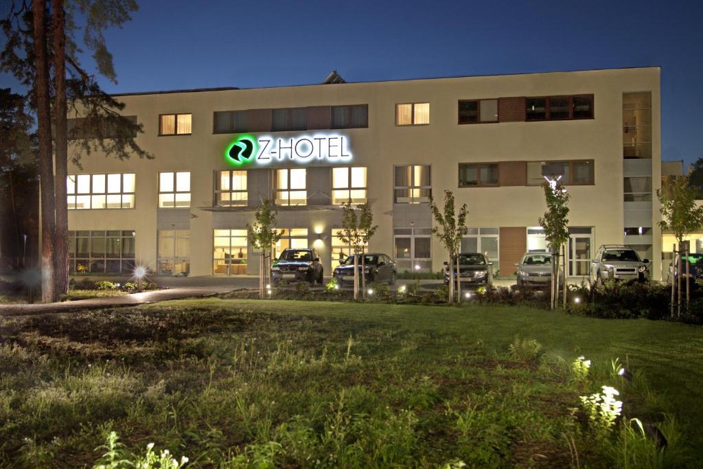 Z-Hotel Business & Spa أوتفوك المظهر الخارجي الصورة
