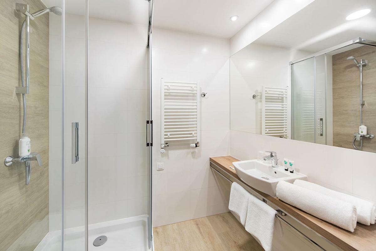 Z-Hotel Business & Spa أوتفوك المظهر الخارجي الصورة