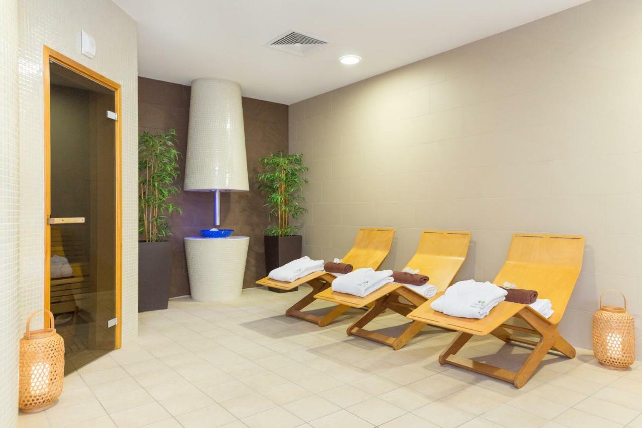 Z-Hotel Business & Spa أوتفوك المظهر الخارجي الصورة