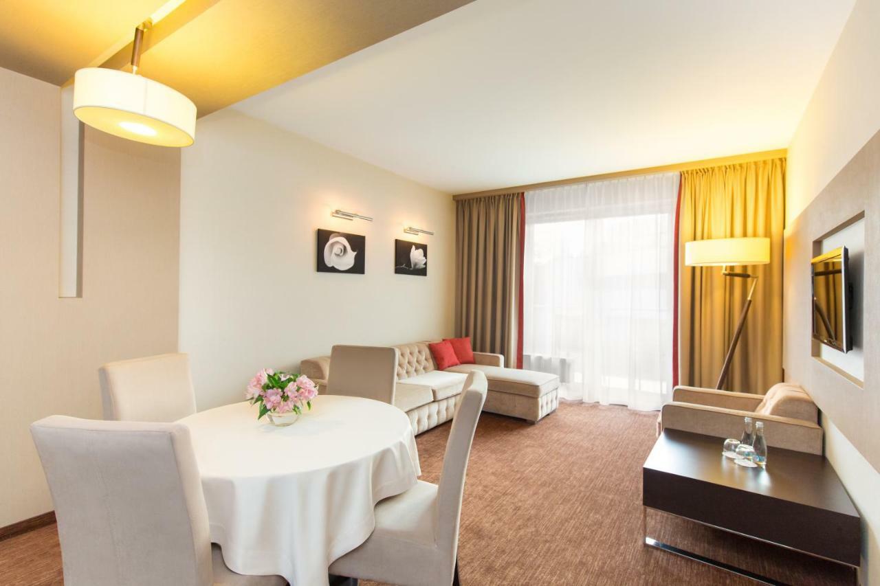 Z-Hotel Business & Spa أوتفوك المظهر الخارجي الصورة