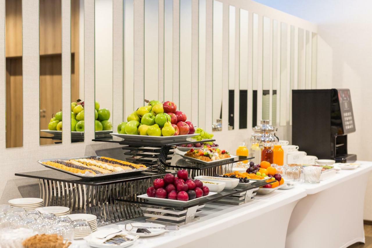 Z-Hotel Business & Spa أوتفوك المظهر الخارجي الصورة